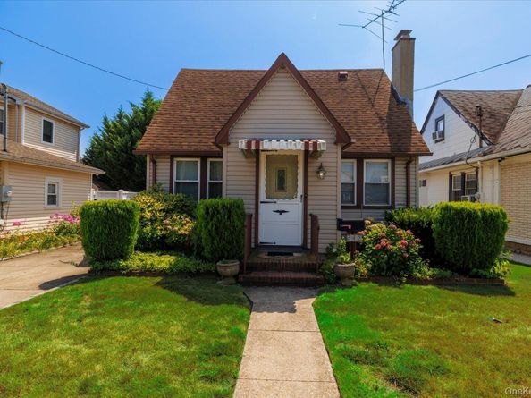 248 New York Avenue, Oceanside NY 11572