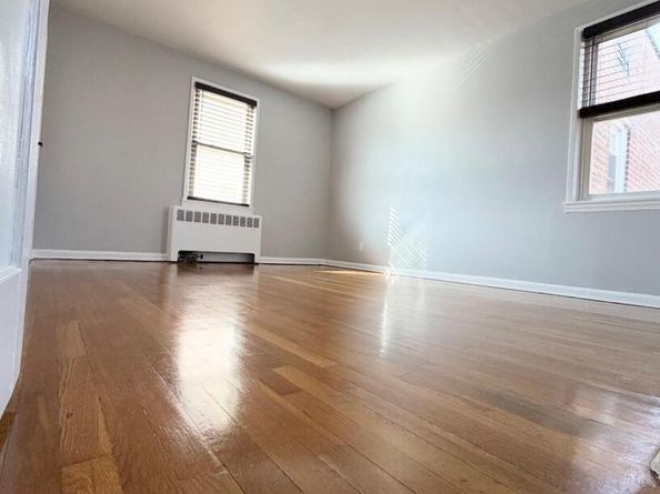 1537 Central Park Avenue E8, Yonkers NY 10710