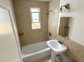 1537 Central Park Avenue E8, Yonkers NY 10710