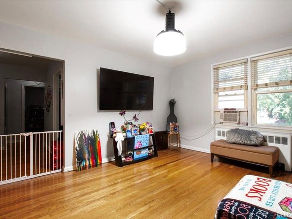 1537 Central Park Avenue E8, Yonkers NY 10710