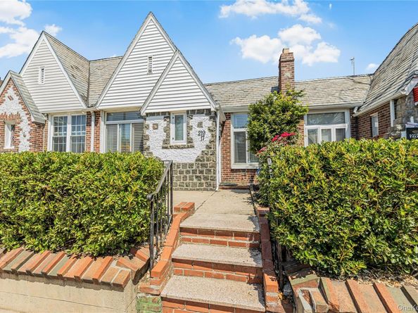 219-17 Murdock, Queens Village NY 11429