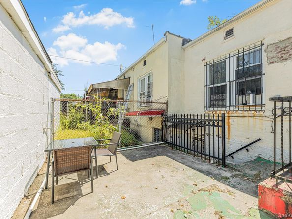 219-17 Murdock, Queens Village NY 11429