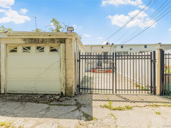 219-17 Murdock, Queens Village NY 11429