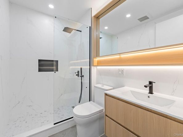 366 Harman Street 3F, Brooklyn NY 11237