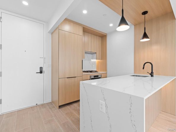 366 Harman Street 3F, Brooklyn NY 11237