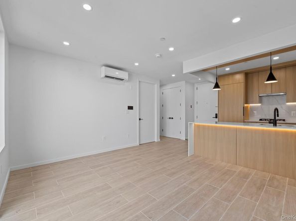 366 Harman Street 3F, Brooklyn NY 11237