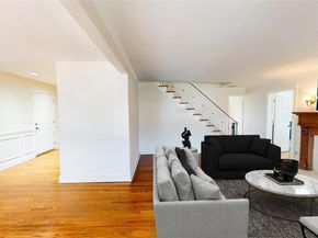11 E Webster Street, Merrick NY 11566