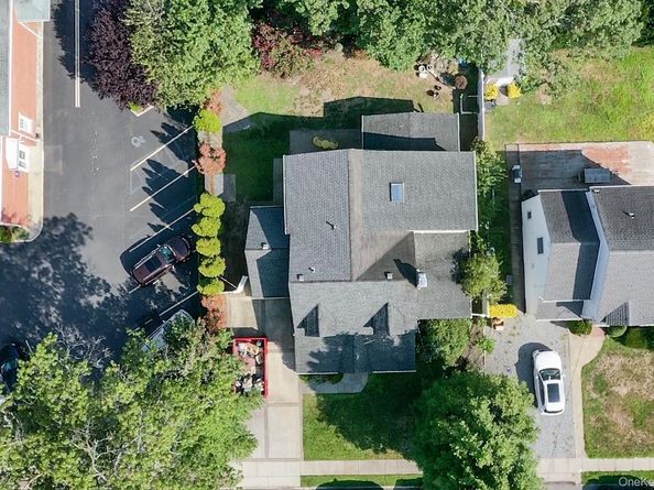 11 E Webster Street, Merrick NY 11566