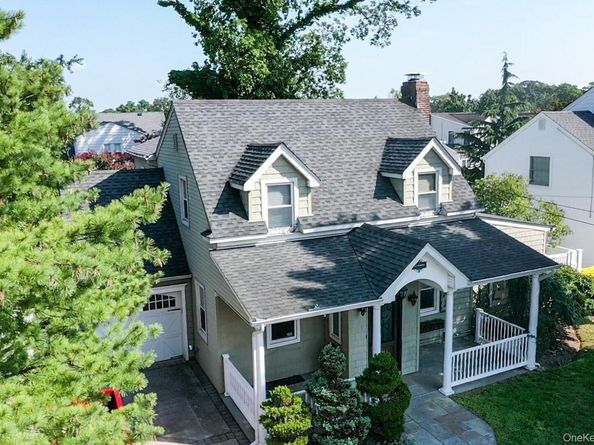 11 E Webster Street, Merrick NY 11566