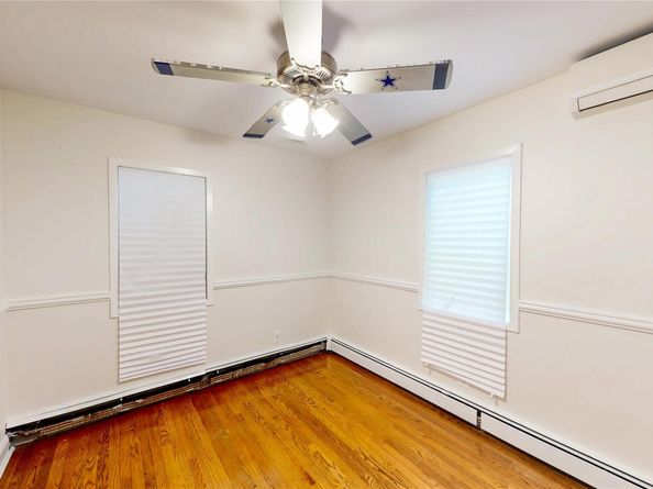 11 E Webster Street, Merrick NY 11566