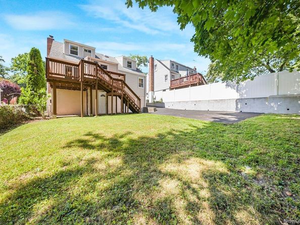 104 Lefferts Road, Yonkers NY 10705