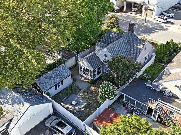 46 Ongley Street, Rockville Centre NY 11570