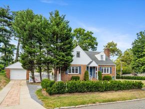 2 Brown Road, Great Neck NY 11024