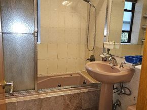 102-18 64 Avenue 2X, Forest Hills NY 11375