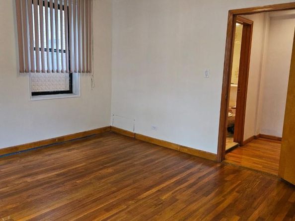 102-18 64 Avenue 2X, Forest Hills NY 11375