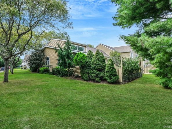 31 Eric Drive, Middle Island NY 11953