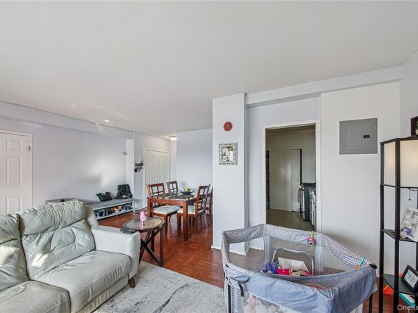 5 Fordham Hill Oval 15A, Bronx NY 10468