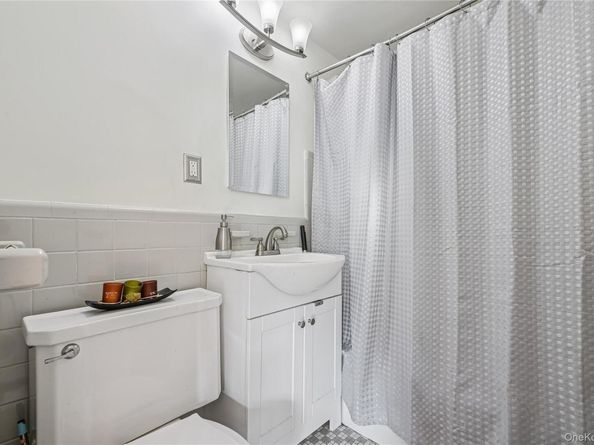 5 Fordham Hill Oval 15A, Bronx NY 10468