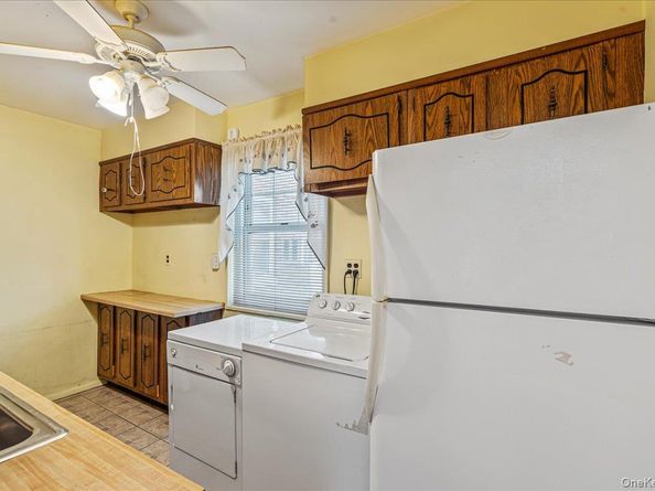 249-30 57 Avenue 1, Little Neck NY 11362