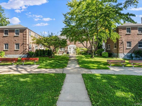 249-30 57 Avenue 1, Little Neck NY 11362