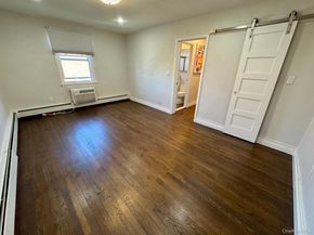 124 Park Avenue S 3R, Rockville Centre NY 11570