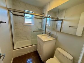 124 Park Avenue S 3R, Rockville Centre NY 11570