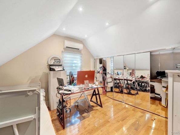 138 Ormonde Boulevard, Valley Stream NY 11580