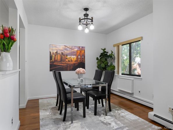 7111 Sutton Place 3, Fresh Meadows NY 11365