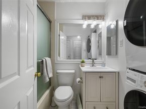 7111 Sutton Place 3, Fresh Meadows NY 11365