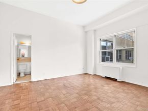 20 E 9th Street 14O, New York (Manhattan) NY 10003