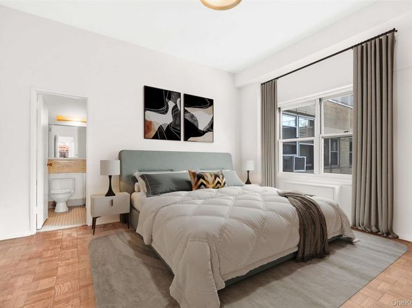 20 E 9th Street 14O, New York (Manhattan) NY 10003
