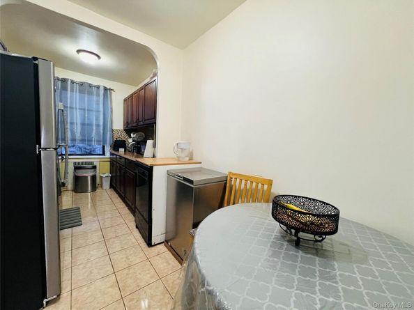 9211 35th Avenue 4N, Jackson Heights NY 11372