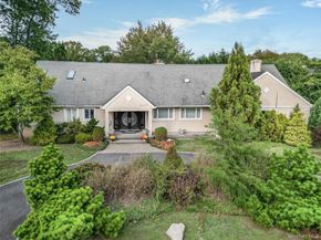 4 Willow Lane, Hewlett Harbor NY 11557