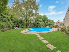 4 Willow Lane, Hewlett Harbor NY 11557