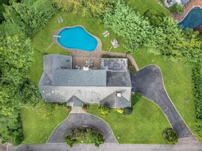 4 Willow Lane, Hewlett Harbor NY 11557