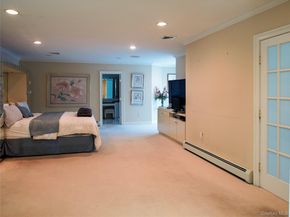 4 Willow Lane, Hewlett Harbor NY 11557