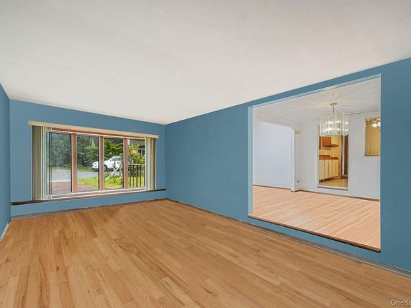 47 Georgia Street, East Northport NY 11731