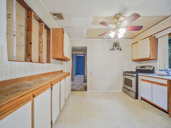 47 Georgia Street, East Northport NY 11731
