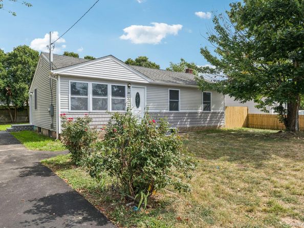 25 Candlewood Road, Bay Shore NY 11706