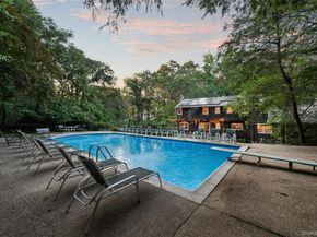 10A Hunting Hill Road, Woodbury NY 11797