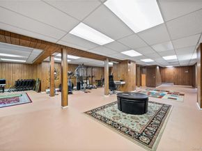 10A Hunting Hill Road, Woodbury NY 11797