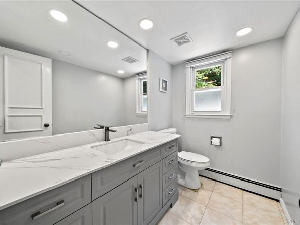 10A Hunting Hill Road, Woodbury NY 11797
