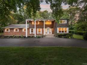 10A Hunting Hill Road, Woodbury NY 11797