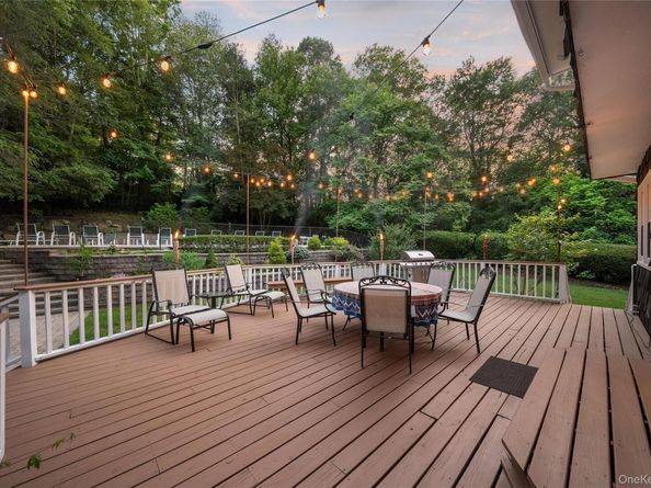 10A Hunting Hill Road, Woodbury NY 11797
