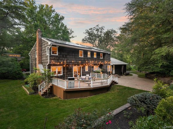 10A Hunting Hill Road, Woodbury NY 11797
