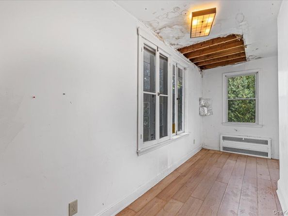 18019 Grand Central Parkway, Jamaica Estates NY 11432