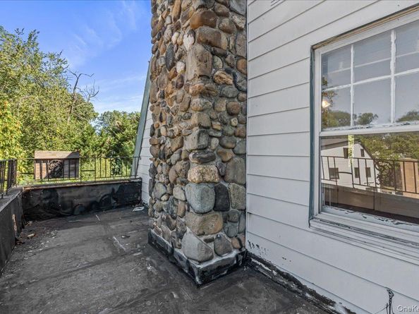 18019 Grand Central Parkway, Jamaica Estates NY 11432