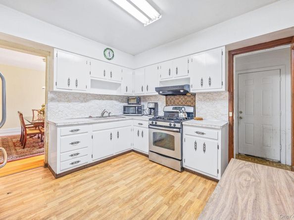 56 Woodbury Street, New Rochelle NY 10805