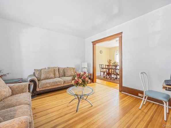 56 Woodbury Street, New Rochelle NY 10805