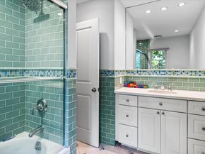 11 Deer Trail Road, Southampton NY 11968